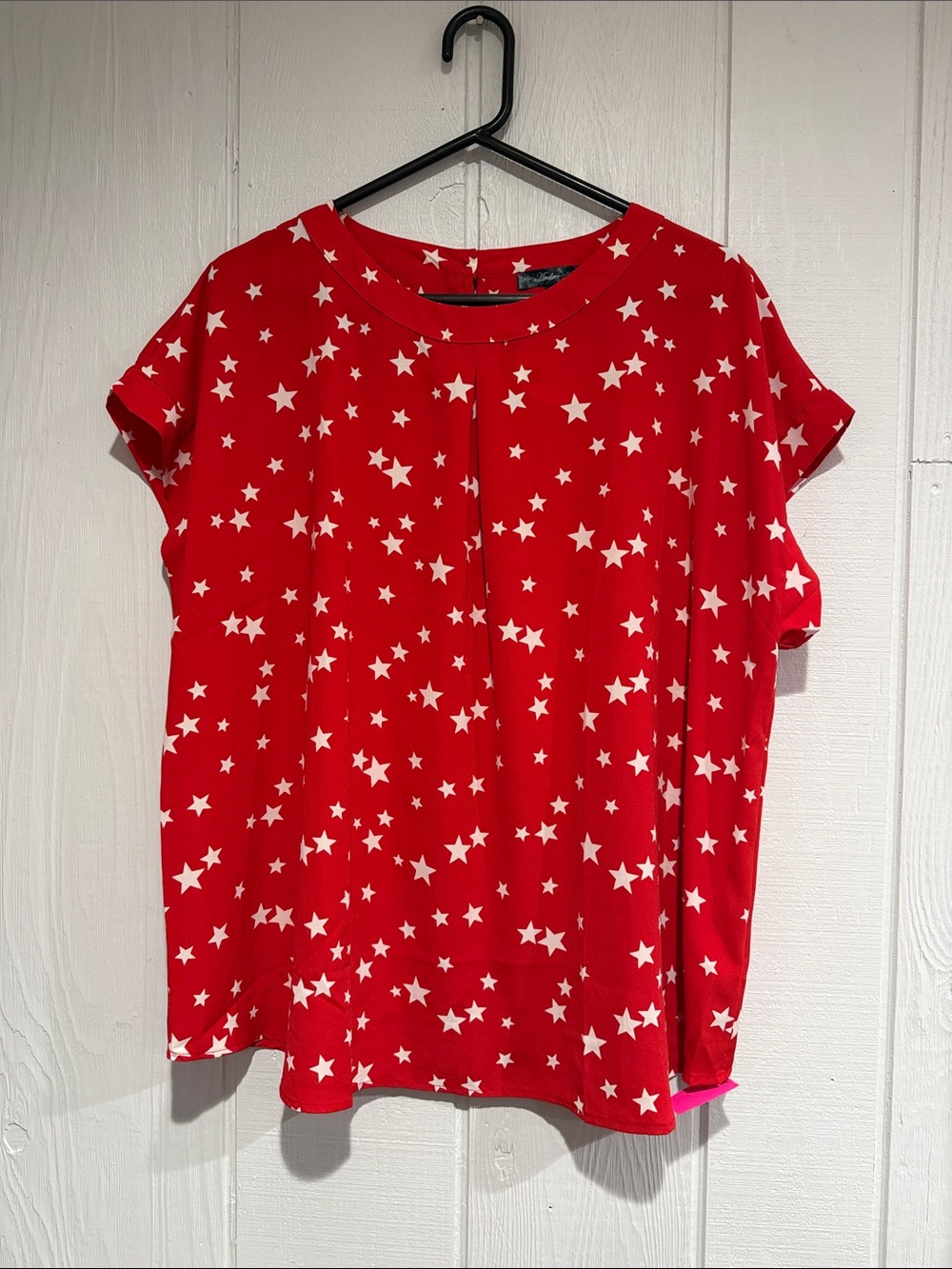 ANDREE BY UNIT Red Star Print Short Sleeve Top